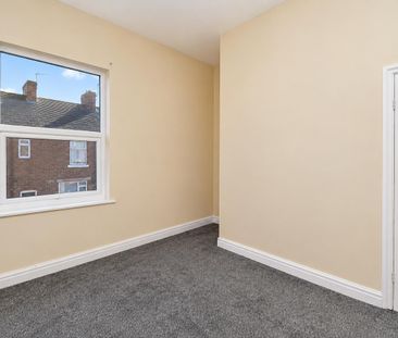 Manygates Lane, Wakefield - Photo 6