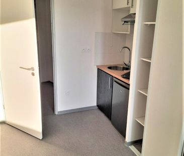 Location Appartement 1 pièce 19m² NIMES 30000 - Photo 1