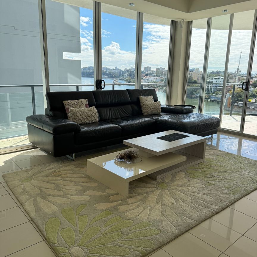 Stunning Two Bedroom Apartment in Mon Reve Apartments — Spacious Living with Stunning River Views - Photo 1