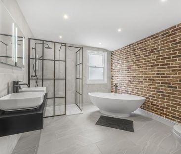 4 bedroom terraced house to rent - Photo 6