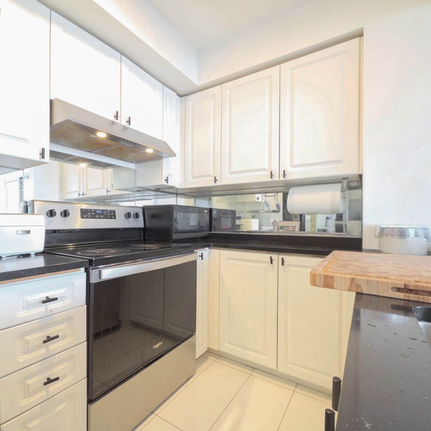 For Lease - 909 Bay Street Unit# 2105, Toronto, Ontario - Photo 1