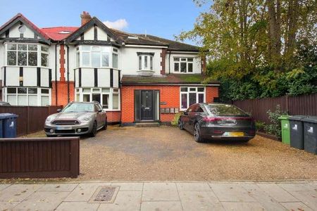 Twyford Crescent, Acton, W3 - Photo 2