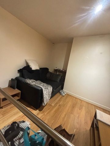 1 Bed Flat, Bexley Square, M3 - Photo 4