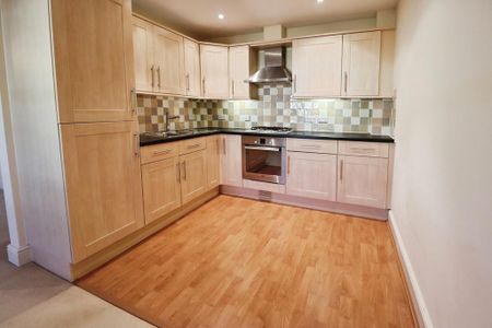 3 bedroom apartment to rent - Photo 5