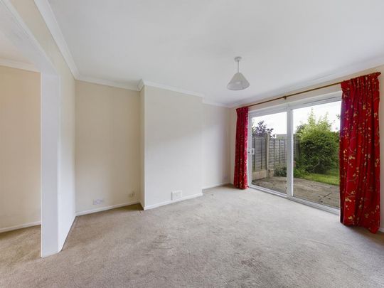 3 bedroom semi-detached house to rent - Photo 1