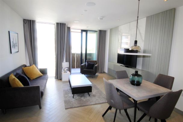 The Compton, 30 Lodge Road, London - Photo 1