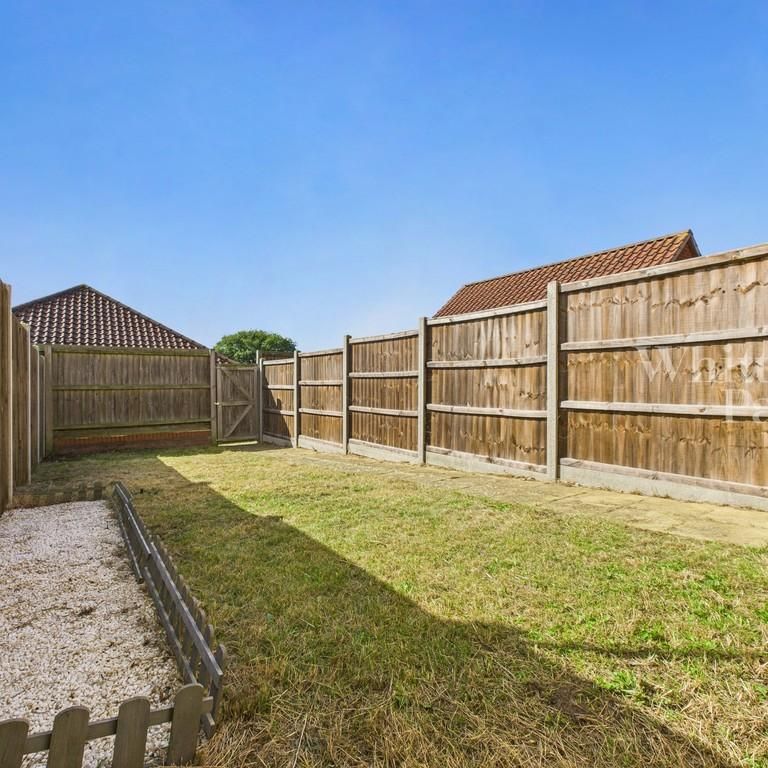 2 bedroom terraced house to rent - Photo 1