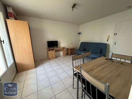 Location Appartement 1 pièce 22m² AGEN 47000 - Photo 4