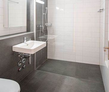 Schöne moderne 3 1/2-Zimmer-Wohnung im 2.OG (mit Lift) - Photo 3