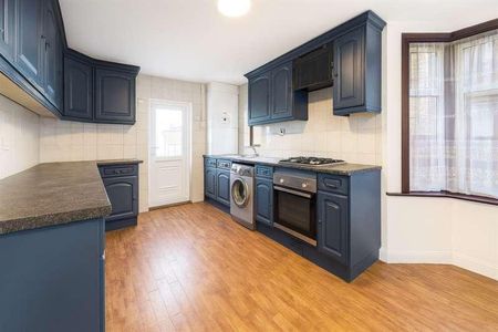 Brewery Road, London, SE18 - Photo 3