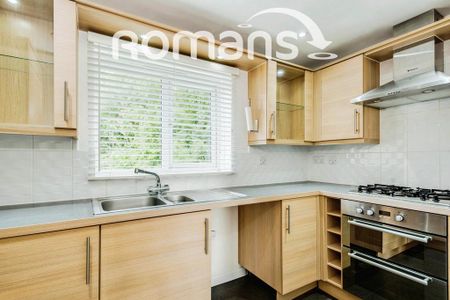 2 bedroom coach house to rent - Photo 4