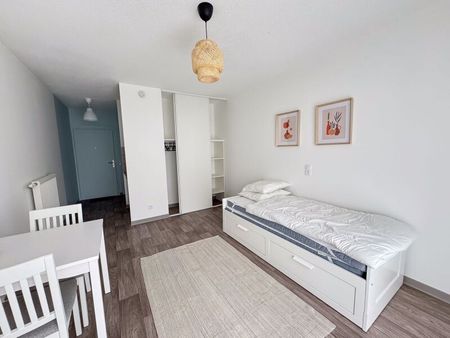 Location Appartement 1 pièce 23m² FRANQUEVILLE ST PIERRE 76520 - Photo 2