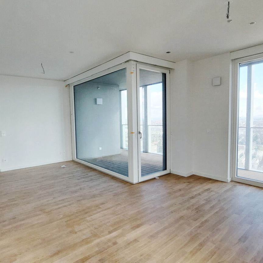 Modernes Wohnen mit Pool & Sauna – TOWER HOMES - Foto 1