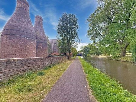 Penstock Drive, Stoke-on-trent Hanley, Stg, ST4 - Photo 2