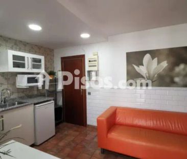 Piso en alquiler en Ciutat Vella - Photo 1