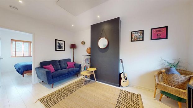 1 bedroom apartment to rent - Photo 1