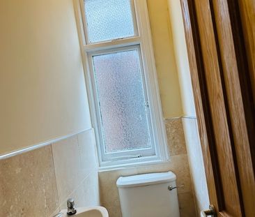 2 Bed Flat, Wood Road, M16 - Photo 5