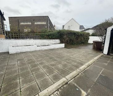 4 Riverdale Park East, Andersonstown, - Photo 6