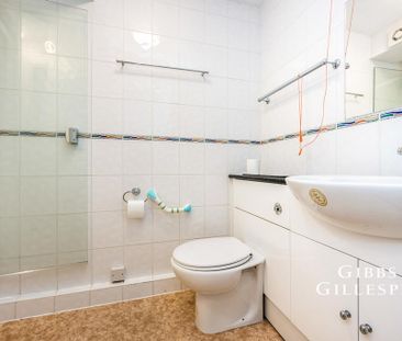 Studio to rent - Photo 6