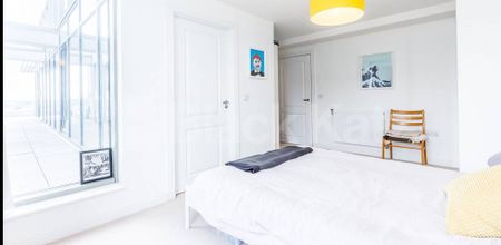 2 Bedroom, 2 bath, 1 reception Penthouse - Photo 4