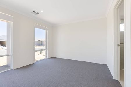 Brand New Family Home - Photo 3