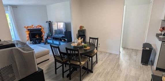 LAPRAIRIE, beau 4 1/2 style condo pres services et transport - Photo 2