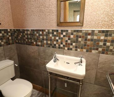 2 bedroom semi-detached house to rent - Photo 4