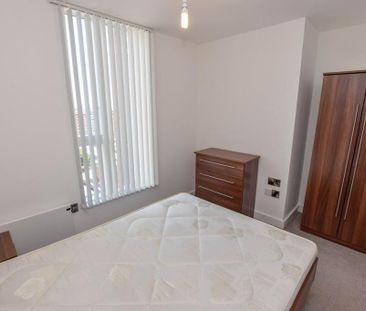 2 bedroom flat to rent - Photo 4