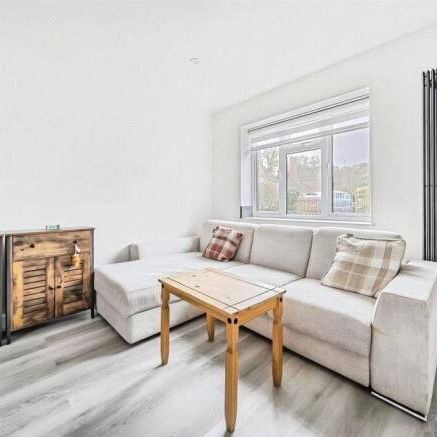 Lynwood Crescent, Ascot, Berkshire, SL5 0BL - Photo 1