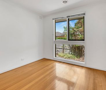 3/12 Brenbeal Street, Balwyn VIC 3103 - Photo 3