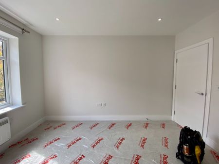 Emerald Avenue, Fleet, Hampshire, GU51 - Photo 3