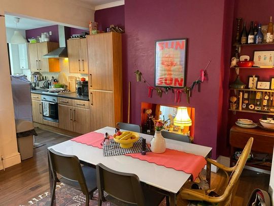 3 bedroom house share to rent - Photo 1