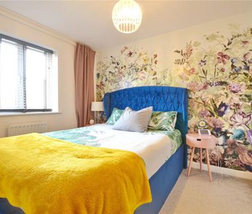 4 bedroom semi-detached house to rent - Photo 4