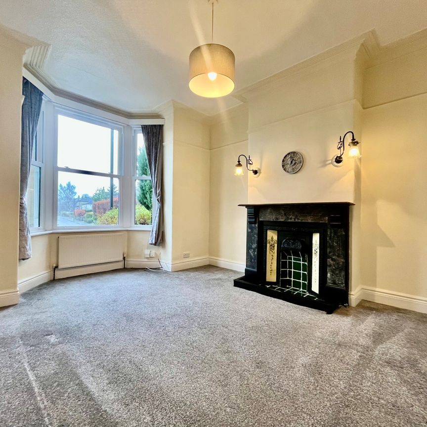 Woodhall Road, Pudsey, Calverley - Photo 1