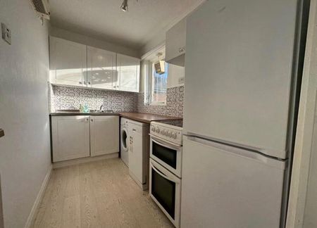 Studio to rent - Photo 5