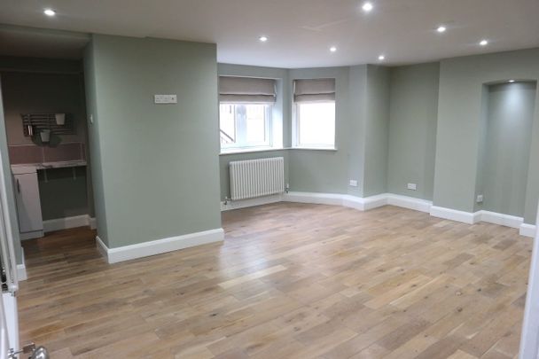 Room in a Shared Flat, Loampit Hill, SE13 - Photo 1