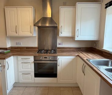 2 bedroom terraced house to rent - Photo 5