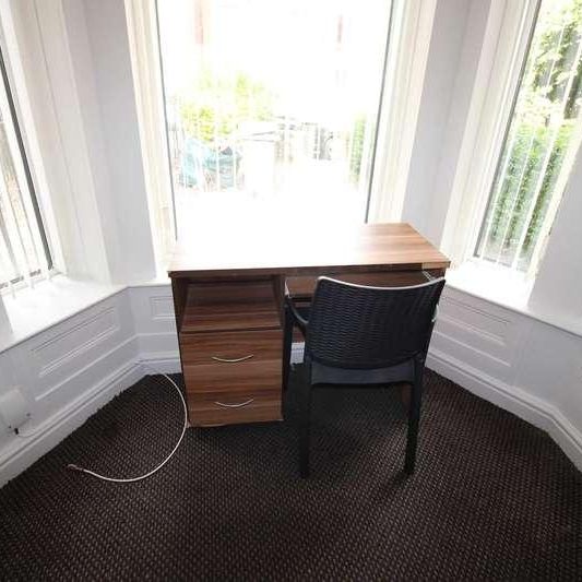 Lower Broughton Road, Salford, M7 - Photo 1