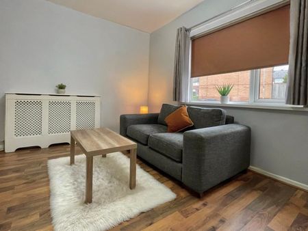 1 Bed Flat, Victoria Park Avenue, LS13 - Photo 2