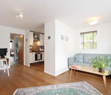2 bedroom flat to rent - Photo 3