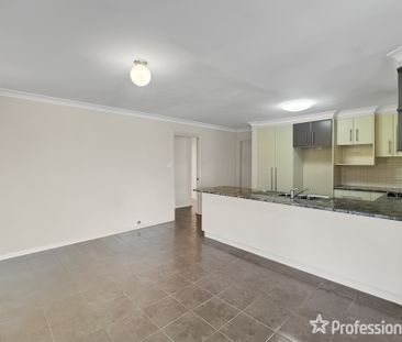 3/6 Yoogali Street, Glenfield Park NSW 2650 - Photo 6