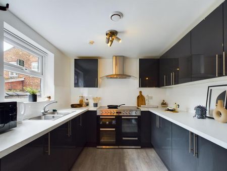 126 bedroom house share to rent - Photo 2