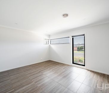 Modern Living Meets Home Sweet Home - Photo 6