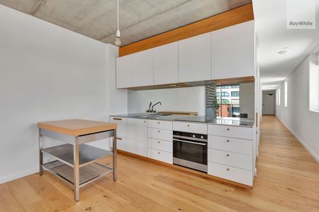 403/6 Saxon Street, Brunswick VIC 3056 - Apartment For Rent | Domain - Photo 4