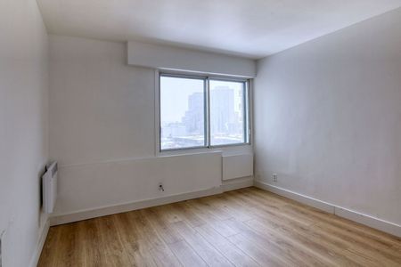 3455 Aylmer - Photo 2