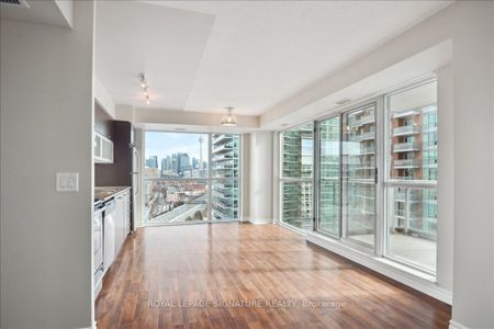 Vibe at Liberty Village Lofts , #1410 - Photo 4