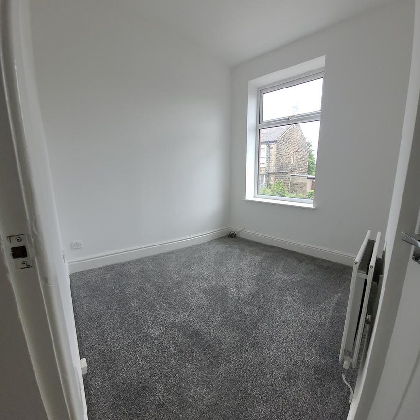 4 bedroom terraced house to rent - Photo 1