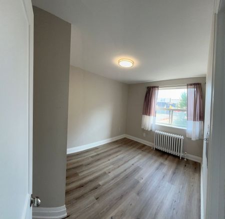 For Lease - 3474 Yonge Street Unit# 122, Toronto, Ontario - Photo 5