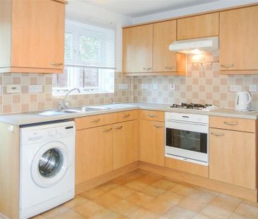 2 bedroom semi-detached house to rent - Photo 5