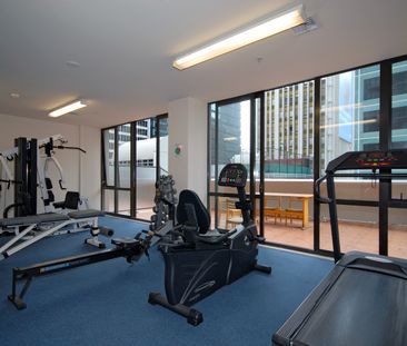 Great Central Location - Photo 6